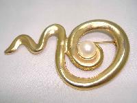 Vintage 80s Gold Swirl Squiggle Brooch with Faux Pearl